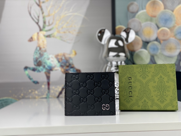 グッチ財布コピー正面デザイン